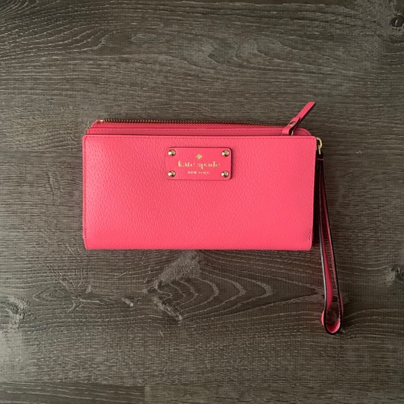 KATE SPADE WRISTLET - Picture 1 of 2